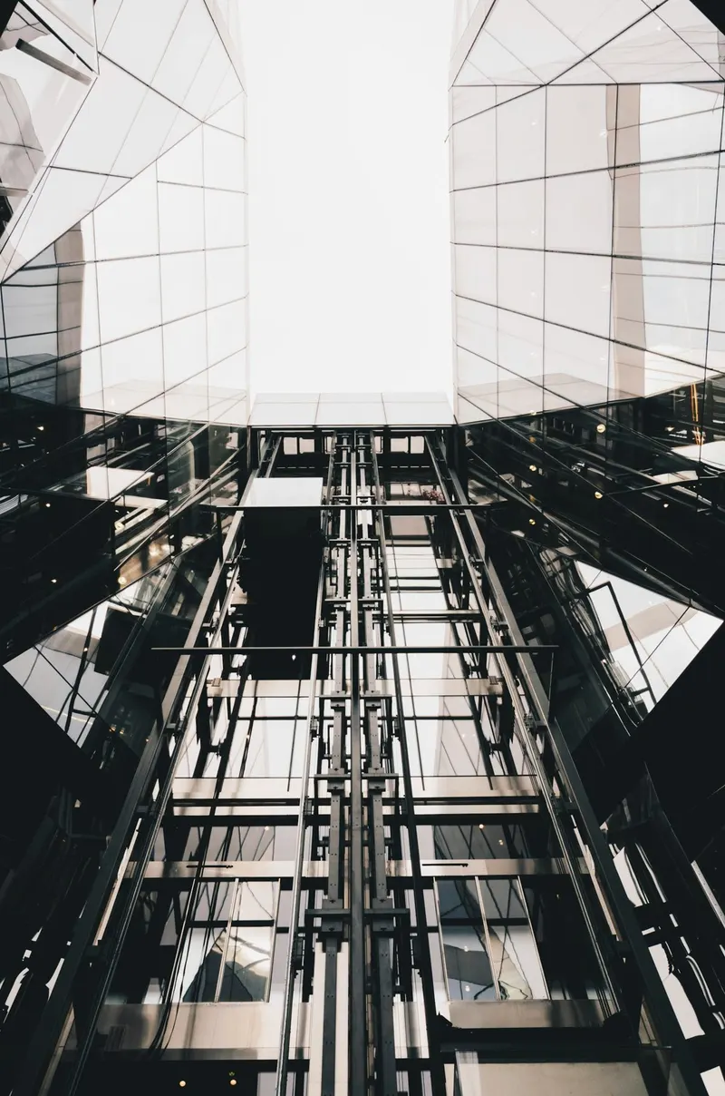 Glass elevator shaft
